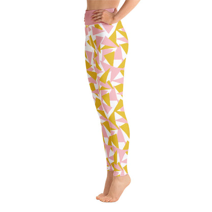 This Mid-Century Modern style leggings pattern consists of colorful triangle shapes in pink and orange on a white background. The high waistband is kept simple, picking out the cute pink color in these distinctive patterned yoga tights